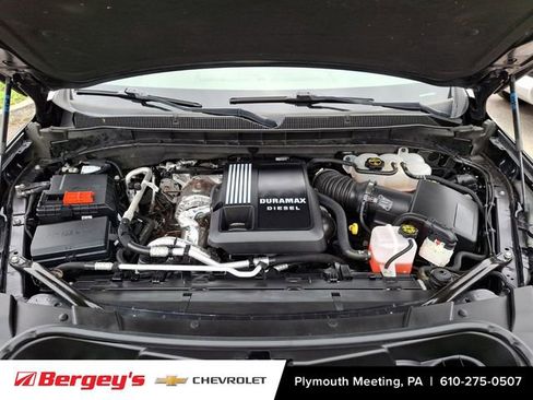 Certified 2024 Chevrolet Suburban High Country AWD/4WD image 33