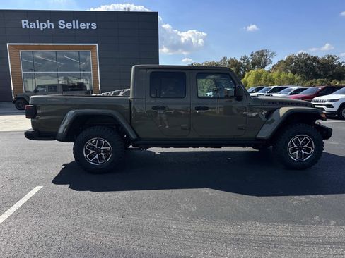 New 2025 Jeep Gladiator Rubicon image 6