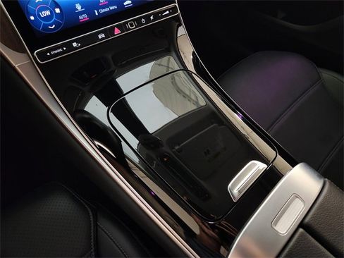 Used 2023 Mercedes-Benz GLC 300 GLC 300 image 20