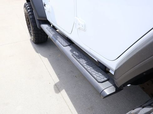 Used 2019 Jeep Wrangler Unlimited Sport AWD/4WD image 10