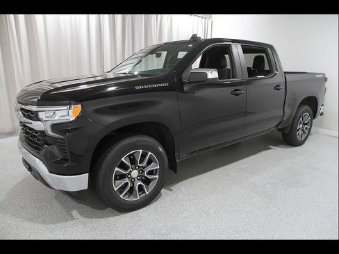 Certified 2023 Chevrolet Silverado 1500 LT AWD/4WD image 3