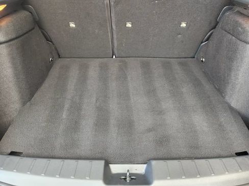 Used 2025 Nissan Kicks SV AWD/4WD image 32