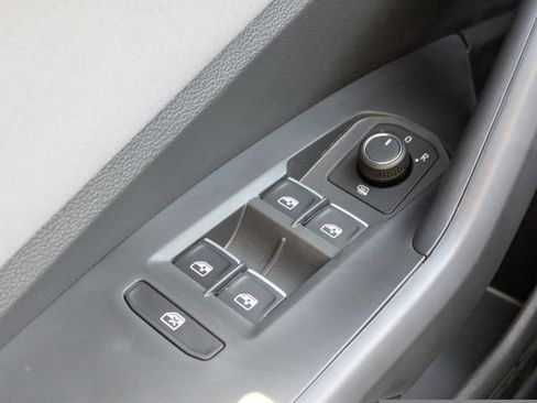 New 2026 Volkswagen Jetta SE image 25