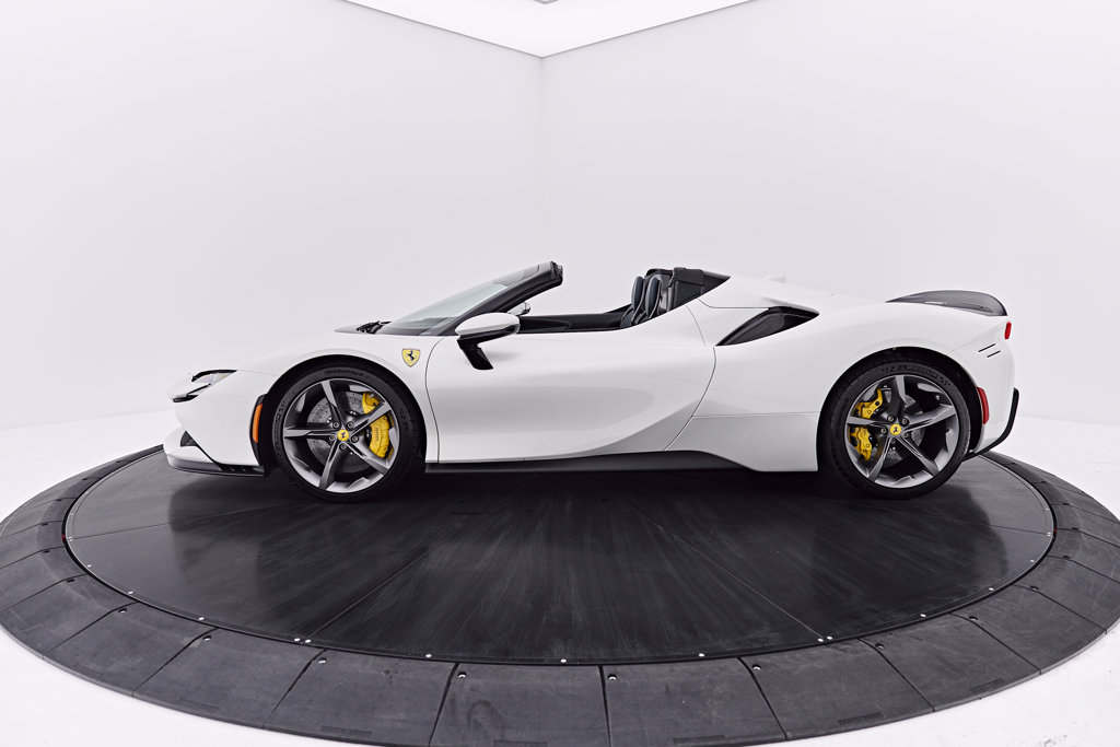 Used 2022 Ferrari SF90 Spider AWD/4WD image 19