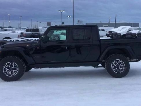 New 2026 Jeep Gladiator Rubicon image 5