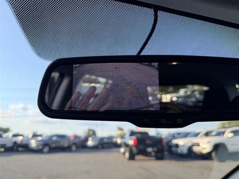 Used 2013 MAZDA MAZDA5 Sport FWD image 32