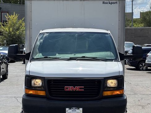 Used 2014 GMC Savana 3500 Extended RWD image 3