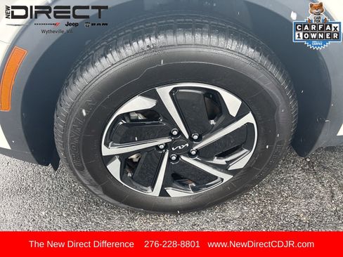 Used 2023 Kia Sportage LX image 8