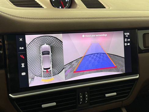 Used 2023 Porsche Cayenne S image 30