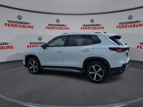 New 2026 Volkswagen Tiguan SE FWD image 6