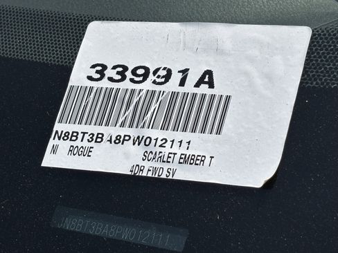 Used 2023 Nissan Rogue SV FWD image 32
