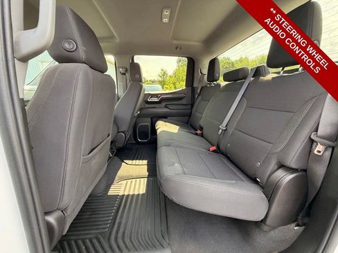 Used 2024 Chevrolet Silverado 1500 LT AWD/4WD image 14