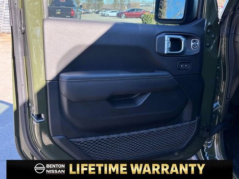 Used 2023 Jeep Wrangler Unlimited Rubicon 392 w/ Xtreme Recon 35" Tire Package image 37