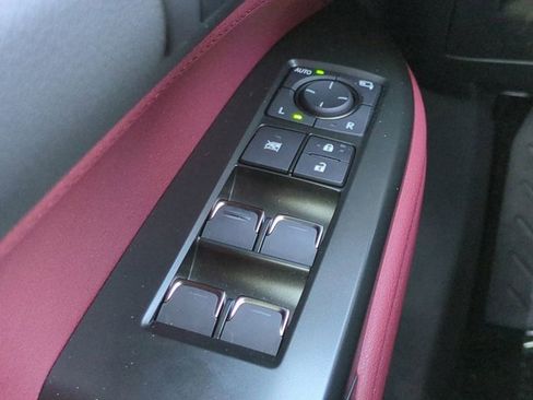 Used 2025 Lexus NX 300h AWD w/ Luxury Package image 22