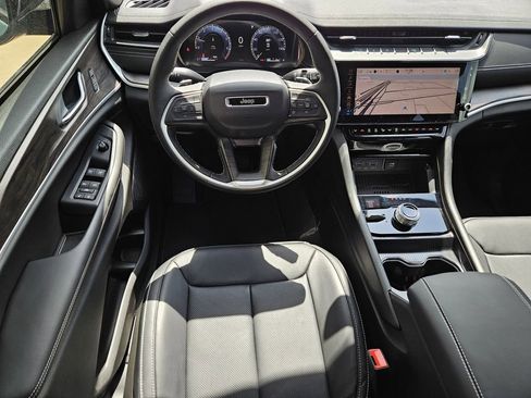 New 2026 Jeep Grand Cherokee L Limited AWD/4WD image 10