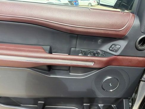 Used 2024 Ford Expedition Max Limited AWD/4WD image 17
