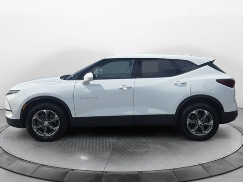 Used 2023 Chevrolet Blazer LT AWD/4WD image 2