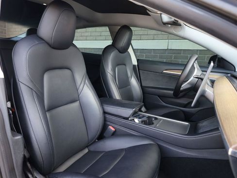 Used 2022 Tesla Model 3 Performance AWD/4WD image 26