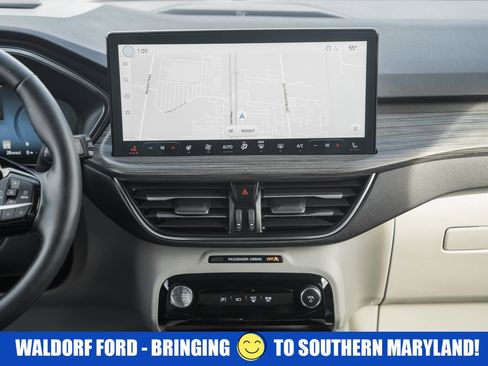 Used 2025 Ford Escape SE w/ PHEV Premium Package image 23