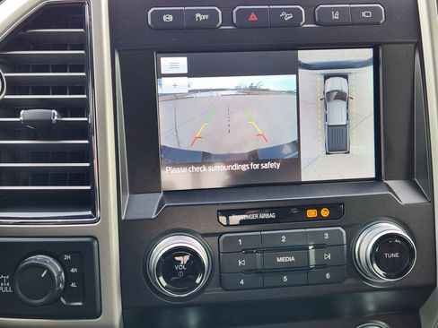 Used 2020 Ford F250 King Ranch w/ FX4 Off-Road Package image 18