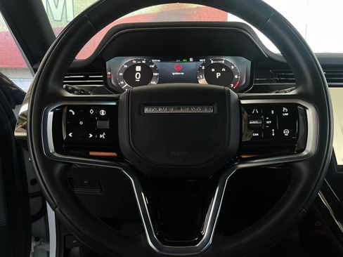 Used 2024 Land Rover Range Rover Sport SE image 31