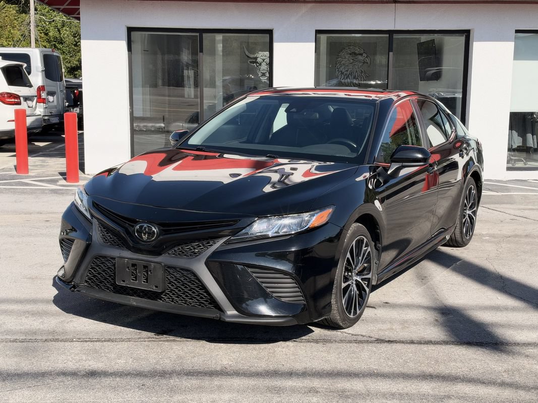 Used 2019 Toyota Camry SE FWD image 10