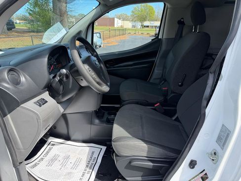 Used 2020 Nissan NV200 SV FWD image 9