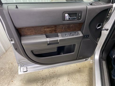 Used 2018 Ford Flex Limited image 31