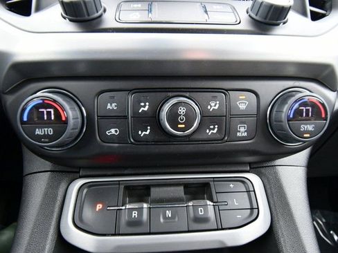 Used 2023 GMC Acadia SLT AWD/4WD image 52