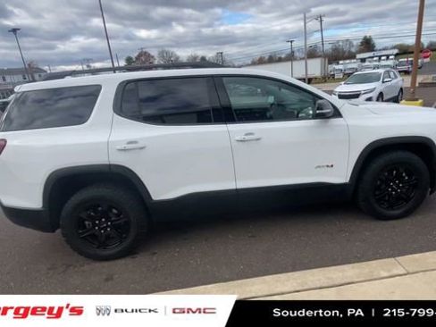 Certified 2023 GMC Acadia AT4 w/ Preferred Package image 11