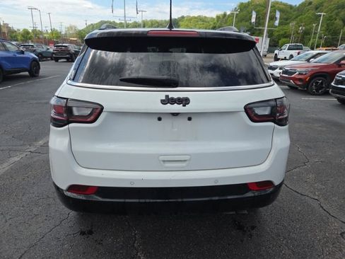 Used 2022 Jeep Compass Limited w/ Elite Group AWD/4WD image 6