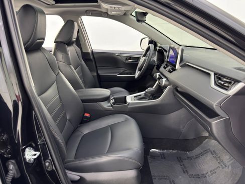 Used 2024 Toyota RAV4 XLE Premium image 15