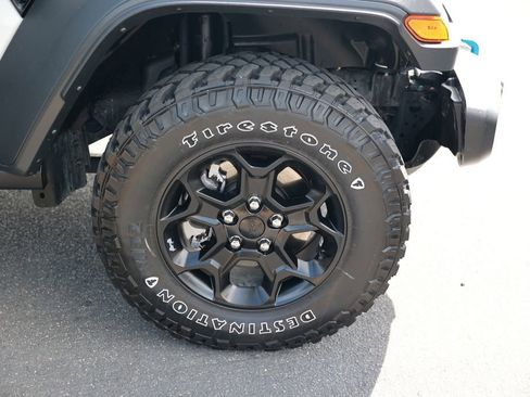 Used 2023 Jeep Wrangler Unlimited AWD/4WD image 8