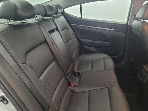 Used 2018 Hyundai Elantra Limited FWD image 19
