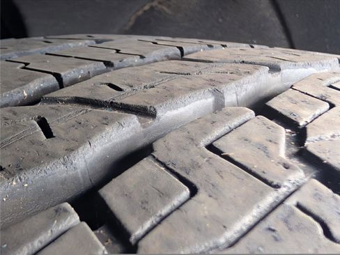 Used 2025 Chevrolet Tahoe Z71 w/ Z71 Off-Road Package image 37