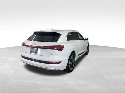 Used 2021 Audi e-tron Premium Plus w/ Premium Plus Package image 7