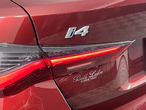 Used 2022 BMW i4 eDrive40 w/ M Sport Package image 13