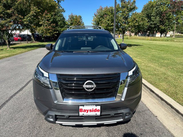 Used 2024 Nissan Pathfinder SL w/ SL Premium Package AWD/4WD image 4