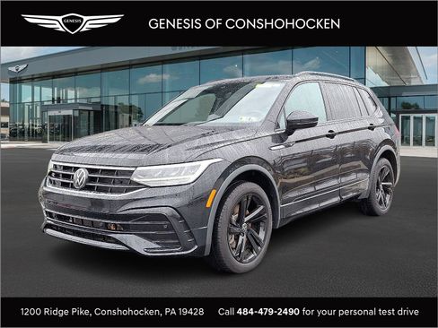 Used 2023 Volkswagen Tiguan SE R-Line image 1