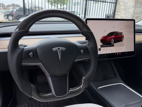 Used 2023 Tesla Model 3 Standard Range image 12