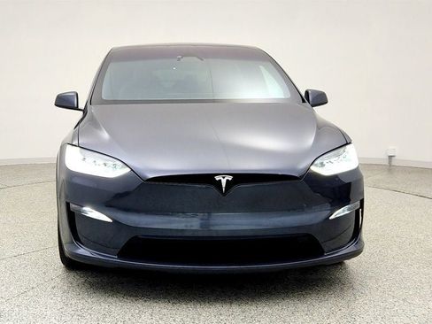 Used 2023 Tesla Model X Plaid image 2
