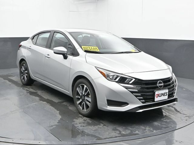 Used 2024 Nissan Versa SV FWD image 6