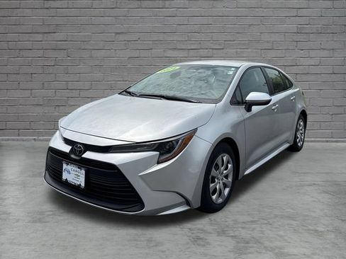 Used 2024 Toyota Corolla LE FWD image 3