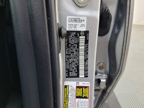 Used 2018 Toyota Camry SE image 33