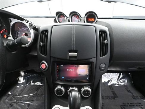 Used 2016 Nissan 370Z Coupe image 25