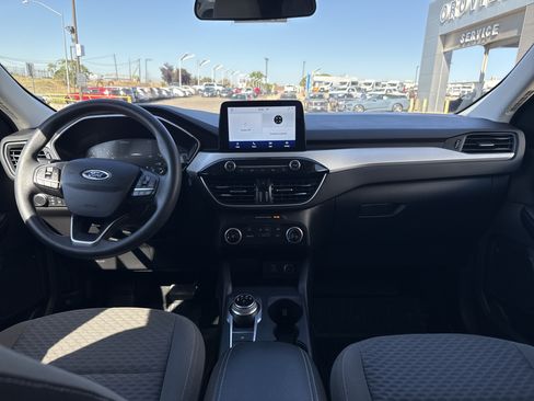 Used 2021 Ford Escape SE FWD image 15