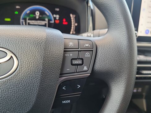 Used 2026 Toyota Camry LE image 16