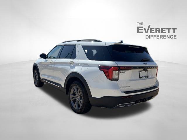 Used 2025 Ford Explorer Active w/ Active Comfort Package AWD/4WD image 5