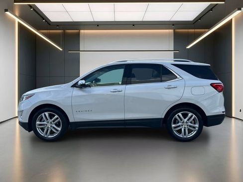Used 2020 Chevrolet Equinox Premier FWD image 2