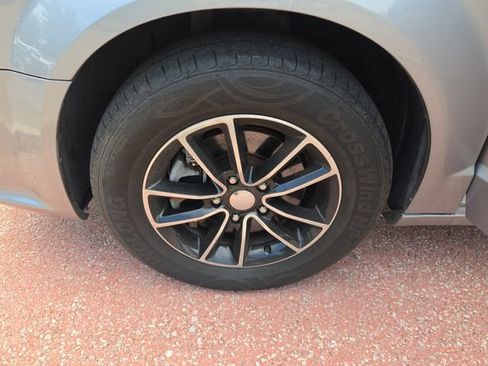 Used 2019 Dodge Grand Caravan GT FWD image 19
